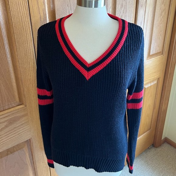 DESIGN LAB - Tipped V-Neck Varsity Sweater - Excellent Condition - Picture 2 of 9